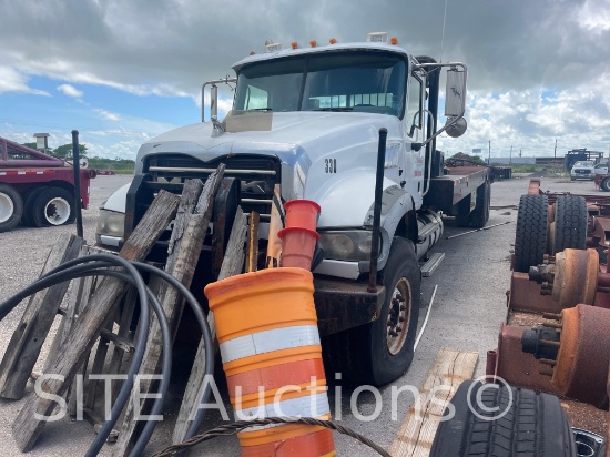 2009 Mack GU713 T/A Oilfield Bed Truck w/ Winch