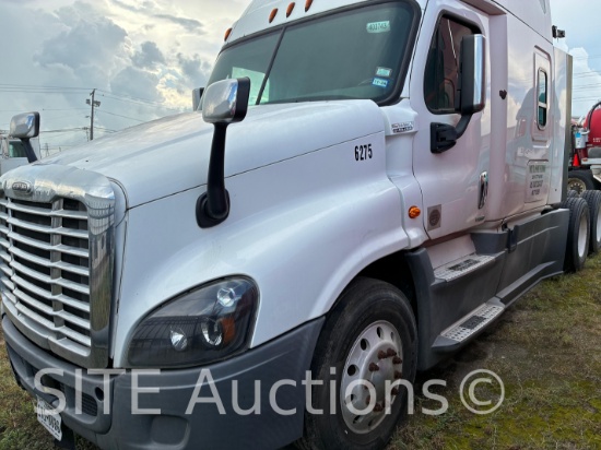 2015 Freightliner Cascadia T/A Sleeper Truck Tractor