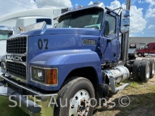 2024 Mack Pinnacle T/A Day Cab Truck Tractor