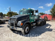 2006 Mack CV713 Tri/A Roll Off Truck