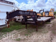 2011 Pro-Trak Gooseneck T/A Flatbed Trailer