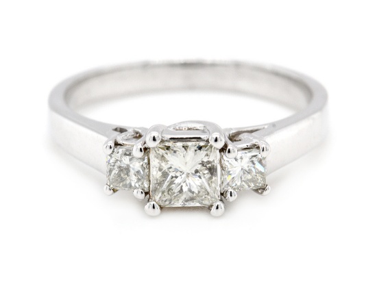 14K White Gold Ladies Ring with 0.49ct Center Diamond and 0.87tcw Diamonds