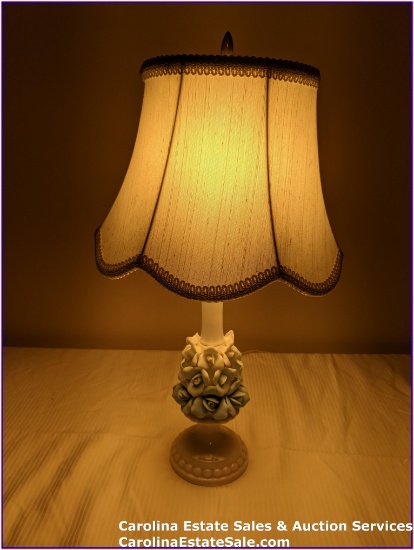 Rose Motif Table Lamp