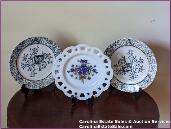 Decorative Plates w/Stands