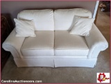 White Small Sofa - Smoke Free / Pet Free Home