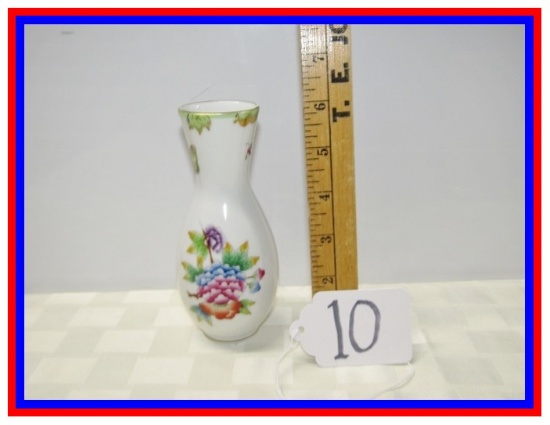 Vtg HEREND Hungary Hand Painted Porcelain Butterfly Bouquet Bud Vase