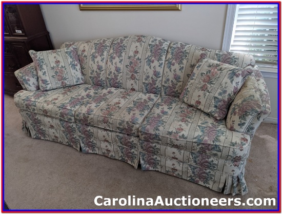 Craftmaster Furniture Corporation Fabric Couch