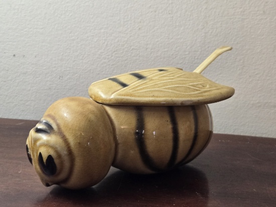 VINTAGE HONEY BEE HONEY POT WITH LID, MADE IN JAPAN, YELLOW, 6"W