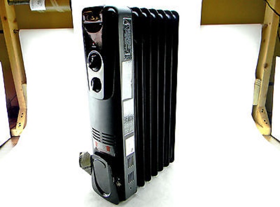1500-Watt Electric Oil-Filled Digital Radiant Portable Heate, $51.99 ERV