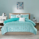 Intelligent Design Khloe Comforter Set,$71 MSRP