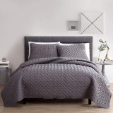 VCNY Home Nina Embossed Quilt Set Full / Queen Grey - $36 MSRP