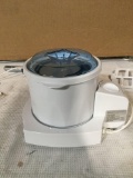 Ice cream and yogurt maker