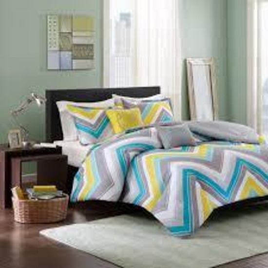 Intelligent Design Elise Comforter Set Full Queen in Blue - $103.00 MSRP