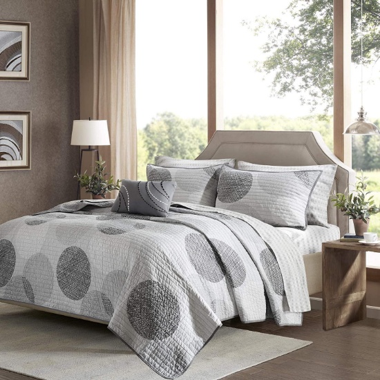 Madison Park Essentials Knowles Coverlet and BEDSPR, King, Grey $94.90 MSRP
