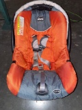 Chicco Keyfit 30 Car Seats for Infants and Toddlers Orange