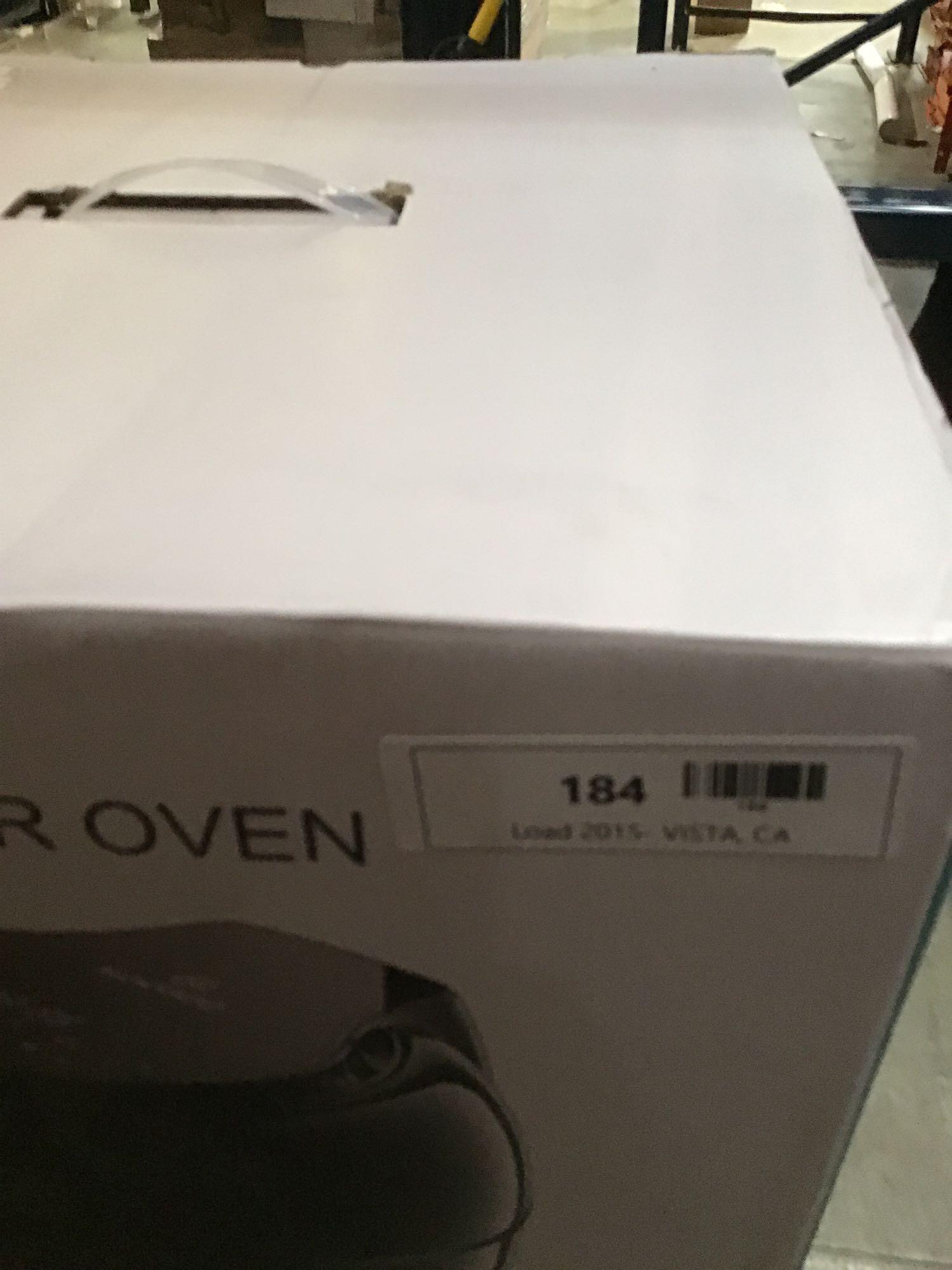 Moosoo 8 in 1 Air Fryer Oven - Matthews Auctioneers