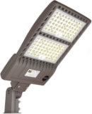 NUOGUAN 320W LED Parking Lot Lights 44800LM UL DLC 5000K Shoebox LED Pole Fixtures