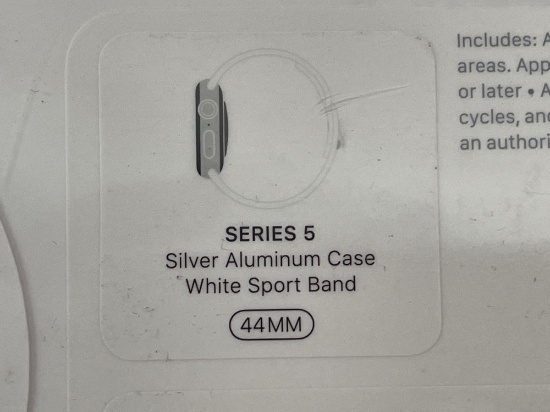 Apple Series 5 Silver Aluminum Case White Sport Band 44MM