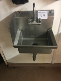 Hand sink