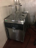 Giles Auto-lift chicken cooker, electric