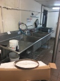 Three bay sink with drainboards