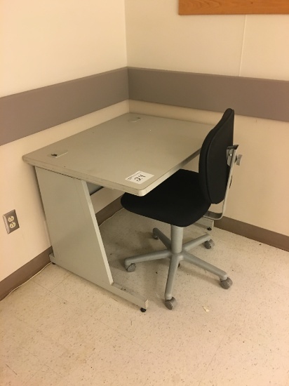Small computer table