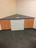 Corner desk