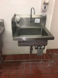 Hand sink