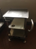 Slicer table on casters