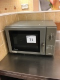 Microwave oven