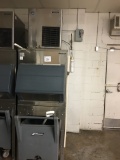 Hoshizaki 1000lb ice maker with Follett bin