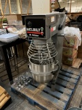 Welbilt W40 Mixer with Guard and Bowl