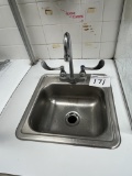 Hand sink