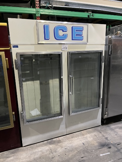 Two door ice merchandiser