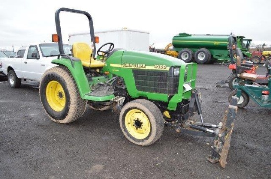 JD 4300 COMPACT TRACTOR W/ 4' BLADE, 605 HRS, 4WD, 3PT, PTO