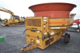 HAY BUSTER H-1000 BIG BITE BALE SHREDDER W/ UNLOAD BELT CONVEYOR