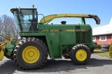 JD 6710 S.P. CHOPPER, 5,508/3,795 HRS. 4WD. PROCESSOR, 24.5-32 FRONT TIRES