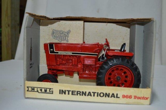 IH 966 (collector's edition)