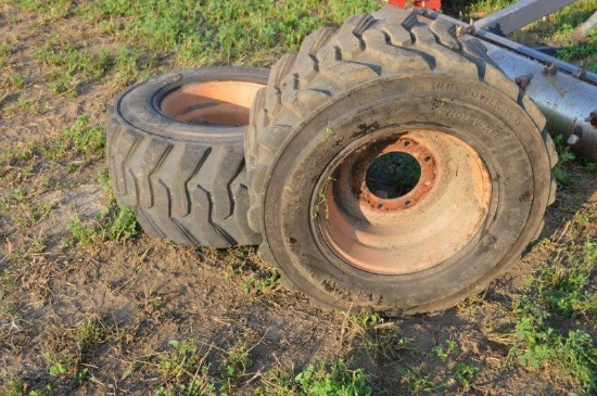 2- 33x 15.5-16.5 Skidsteer tires w/ rims