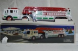 Hess fire truck w/ detachable ladders, movable stablizers, lights & sounds