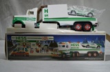 Hess hauling truck w/ friction racer & lights