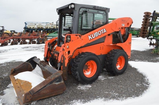 '16 Kubota SSV75 w/ 2,706 hrs, cab, hand & foot cantrols, AC/heat, hyd quic