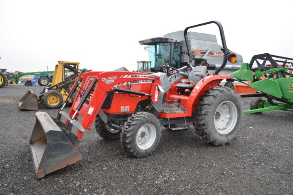 12 Massey Ferguson 1635 Tractor W Dl1 Loader 441 Hrs Power Shuttle Tr Farm Machinery Implements Tractors 4wd Tractors Online Auctions Proxibid