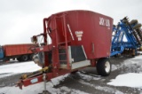 Jay-lor 4425 vertical single screw feed mixer w/ side incline conveyor disc