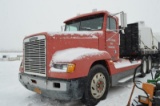 '95 Freightliner w/ 463,213 miles, day cab, 12,000# front axle, 46,000# bac