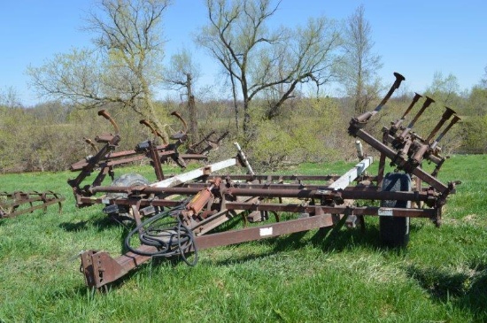 19' field cultivator w/ spring tine drag