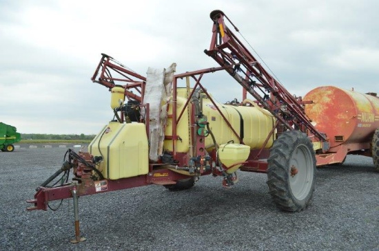 Hardi Navagator sprayer w/ 1,000 gallon tank, 60' booms, 13.6-38 tires, moniter & accessories in off