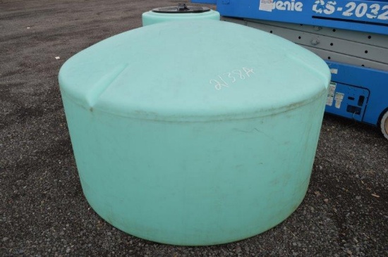 550 gallon poly tank