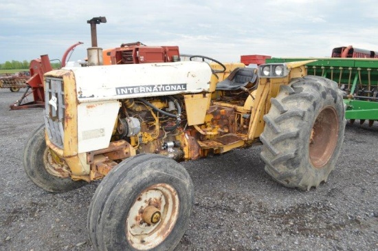 IH 2500 Series B tractor w/ 2,000 hrs, 540/1,000 PTO, hydro, 3pt., diesel, 16.9-24 rear tires