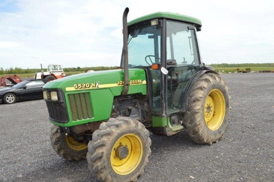 JD 5520N tractor w/ 4wd, 8,695 hrs, Sync reverser, 3pt, 14.9-28 rear tires, 10.5/80-18 front tires,